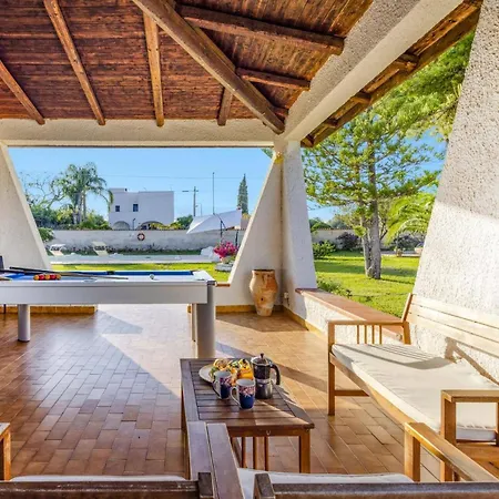 Villa Rosanna By *
